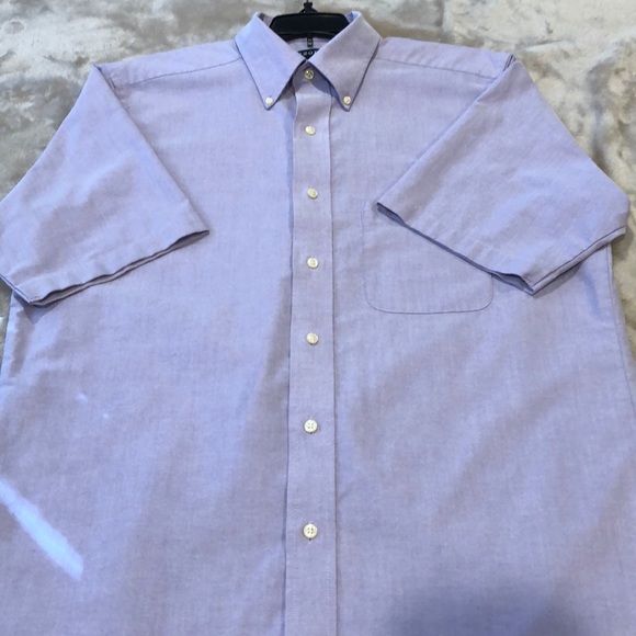 IZOD - New England Oxford Button Down Short Sleeve - Picture 6 of 6